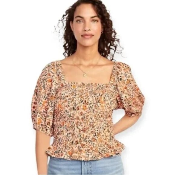 Old Navy Tops - Shirts/NWT Old Navy Peach Floral Smocked Puff Sleeve Peplum Square Neckline XL